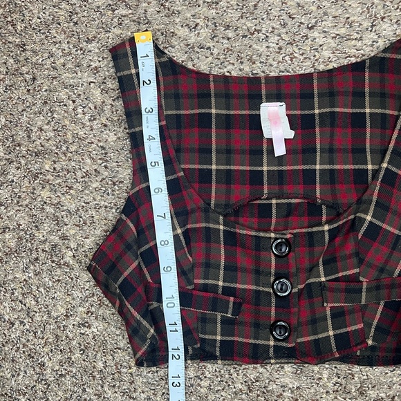 Red & Black Plaid Cropped Vest Button Front - Picture 4 of 10